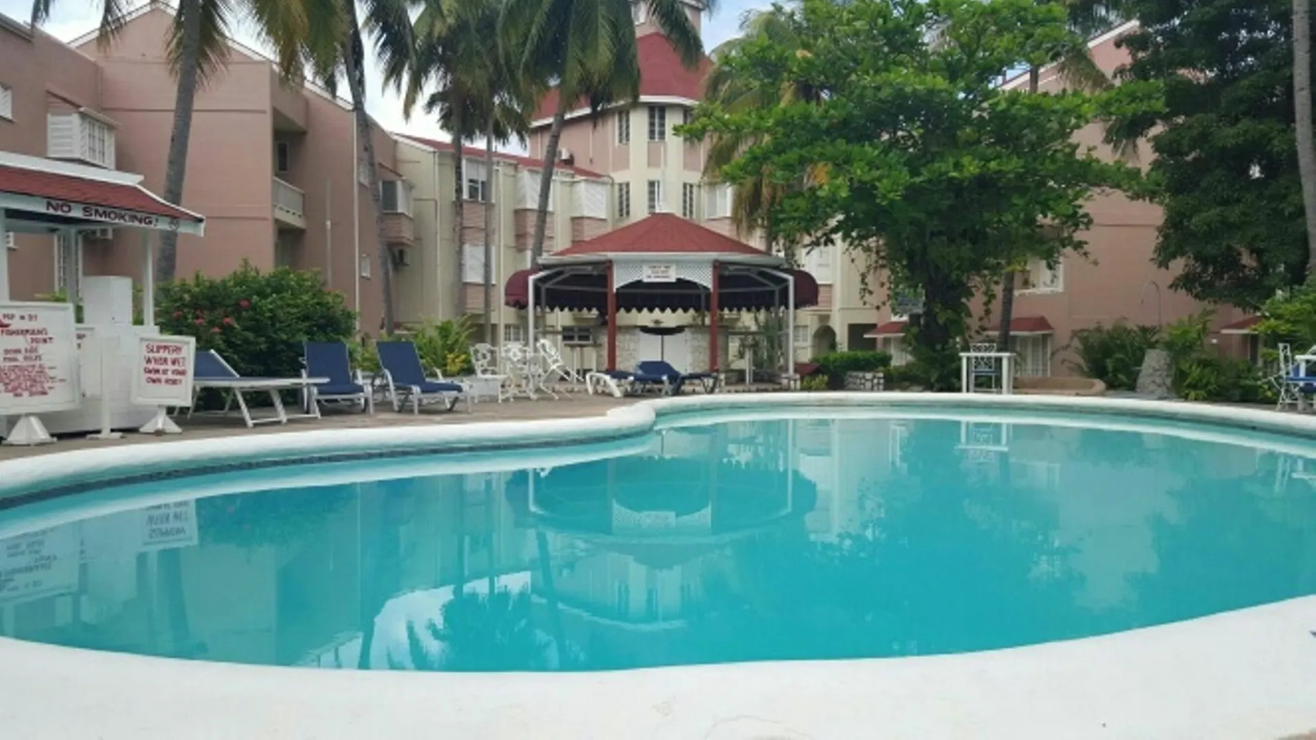 Ocho Rios Boardwalk Apartment